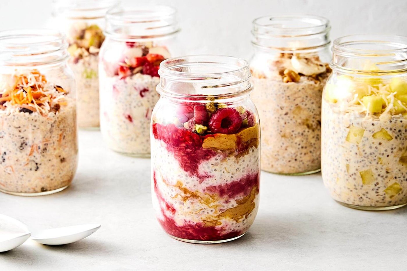Overnight Oats with Berries & Chia